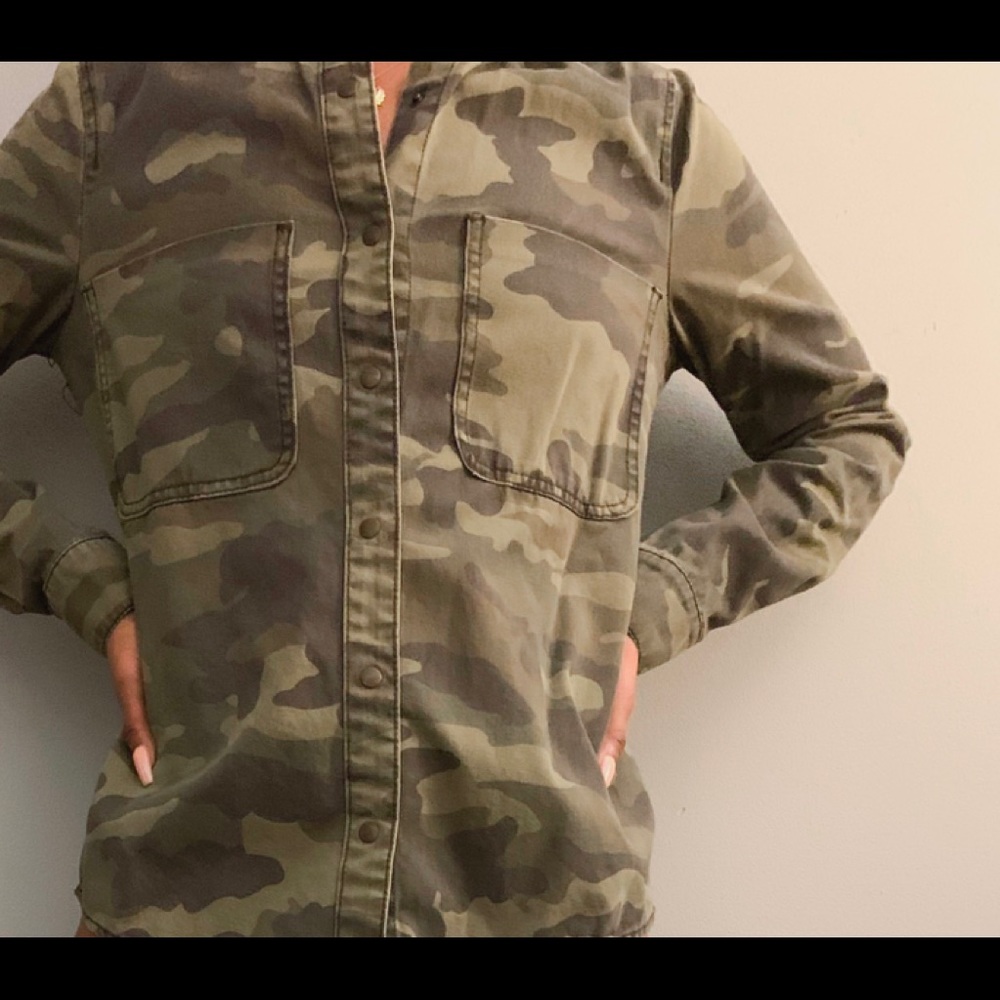 Collar army fatigue button up